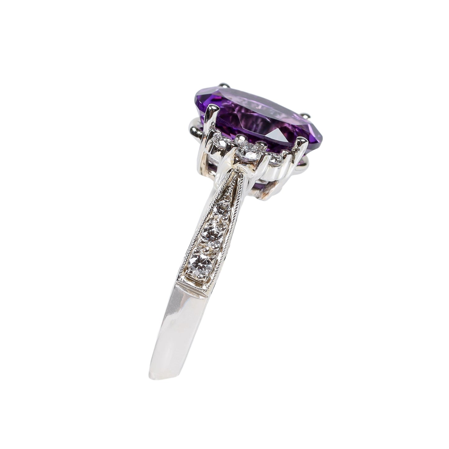 Gemstone Ring 9046NE OV AM 18KW
